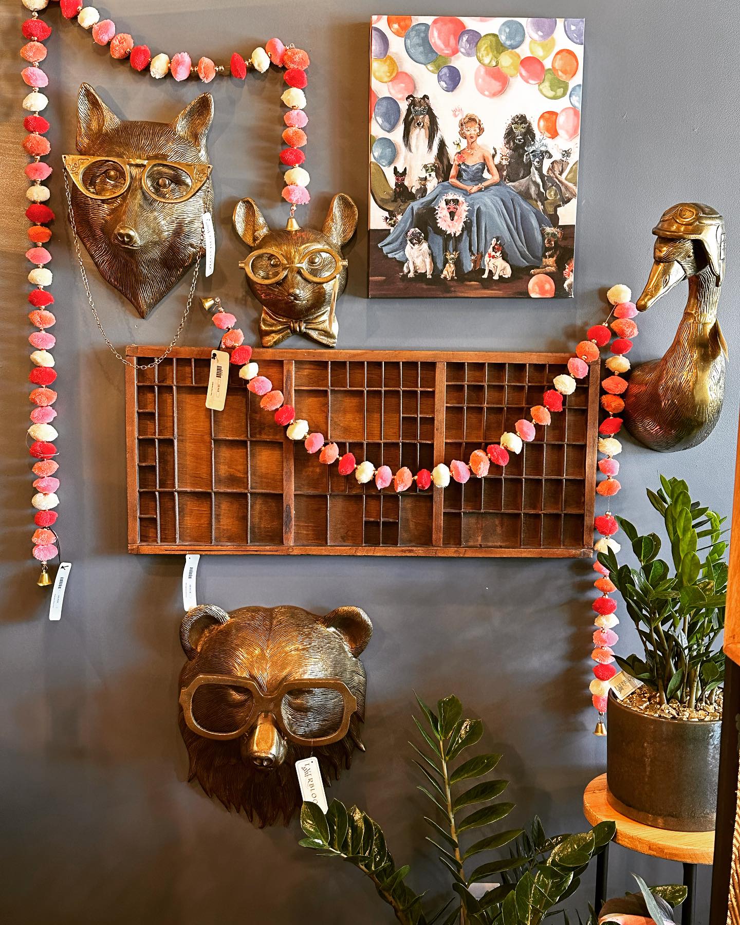 store interior heads