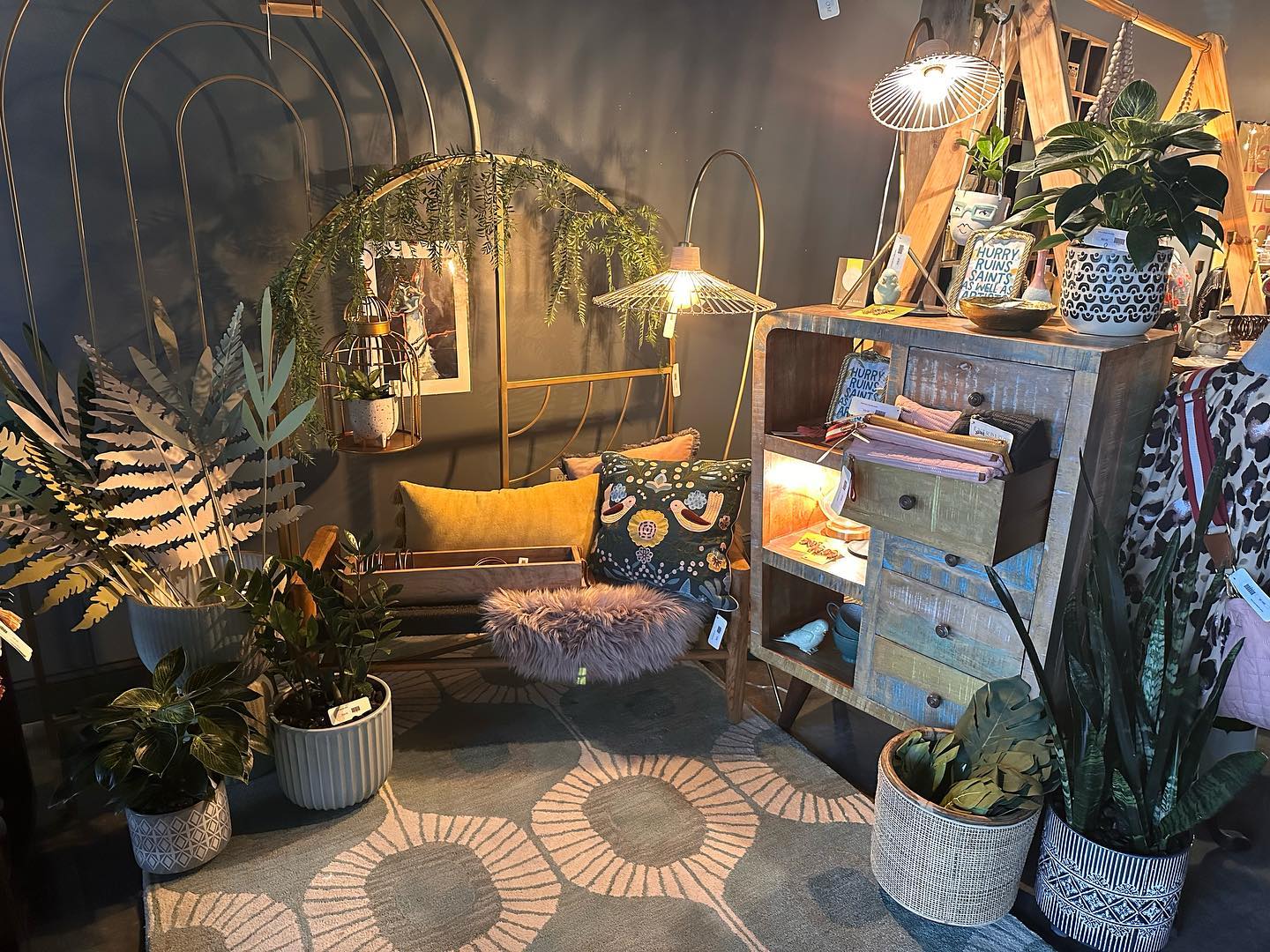 store interior lounge